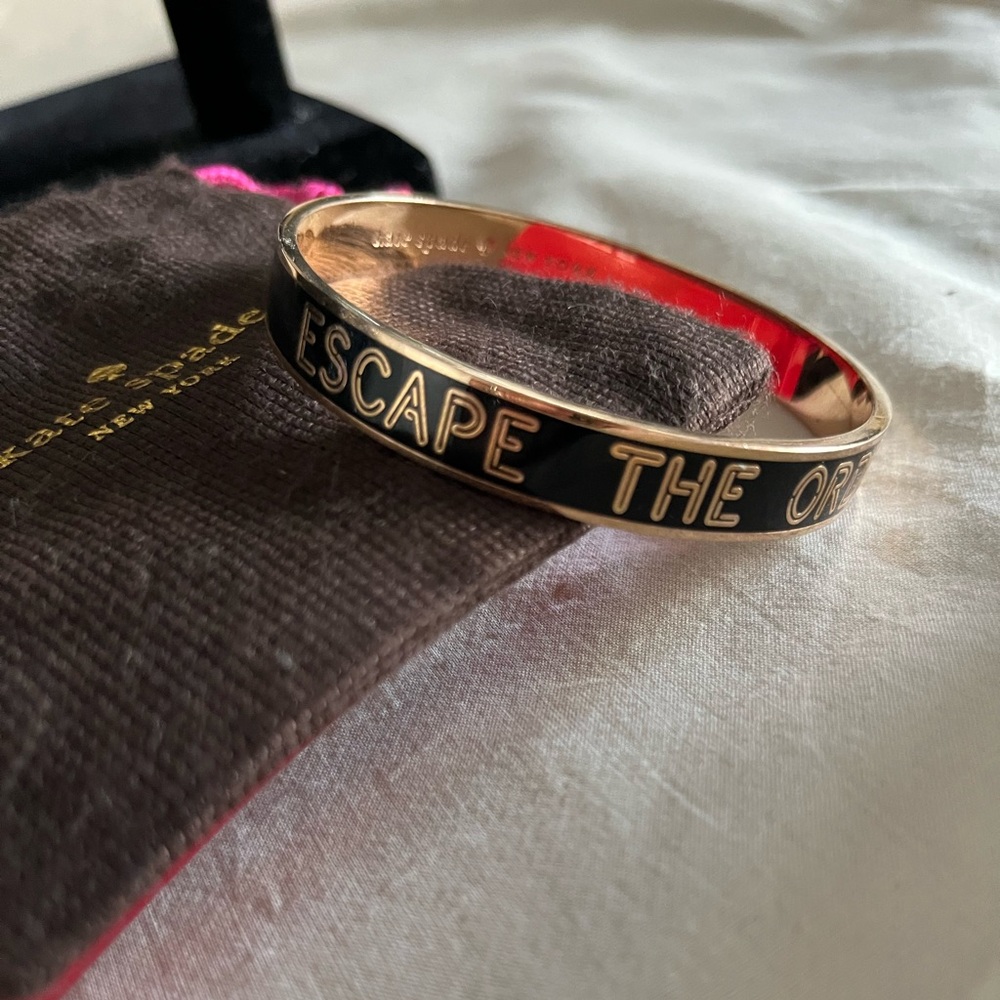 Kate Spade - Escape the Ordinary idiom bangle bracelet
